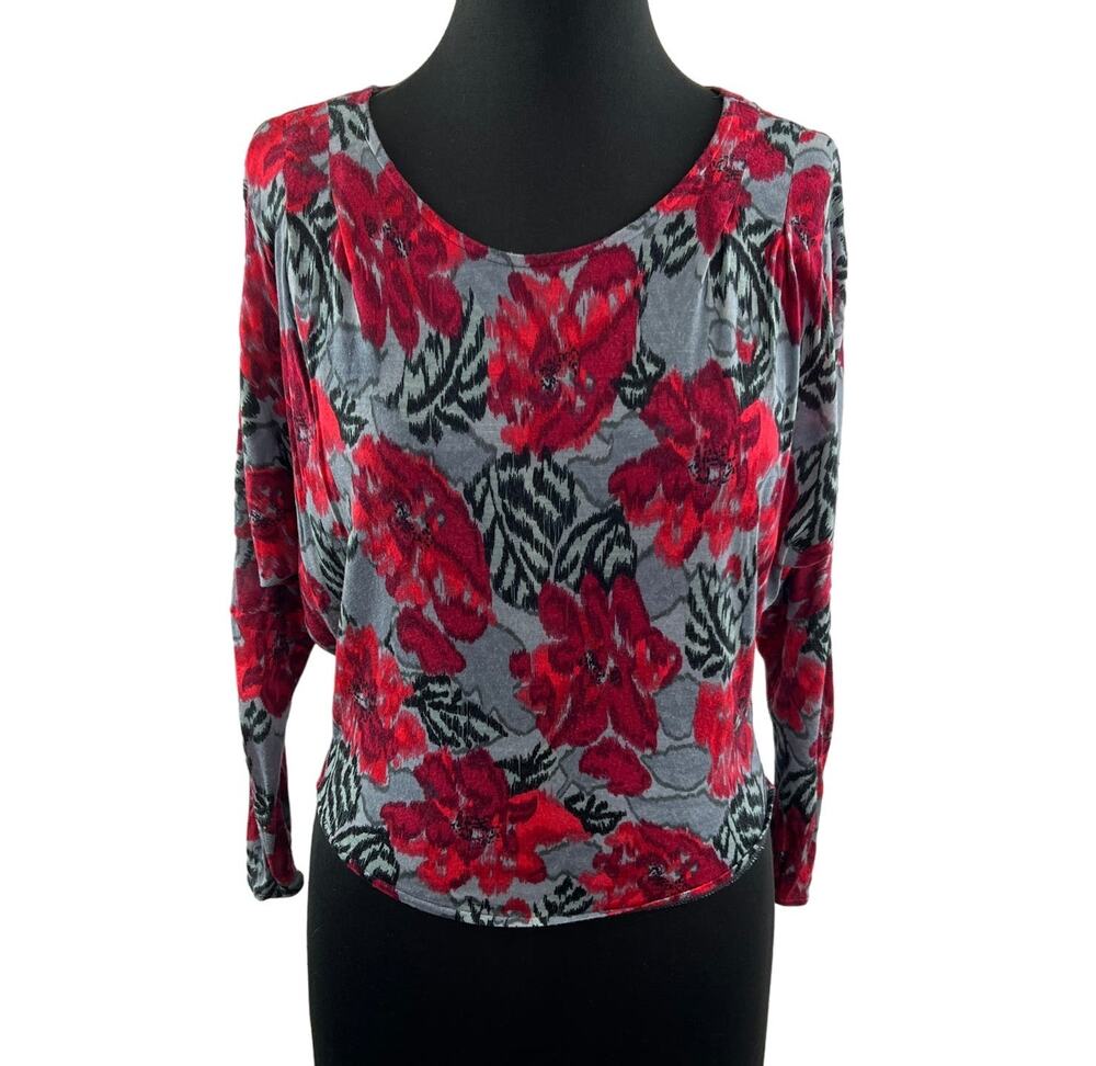 FREE PEOPLE Red Gray Floral Print Long Sleeve Round Neck Pullover Knit Top Sz S